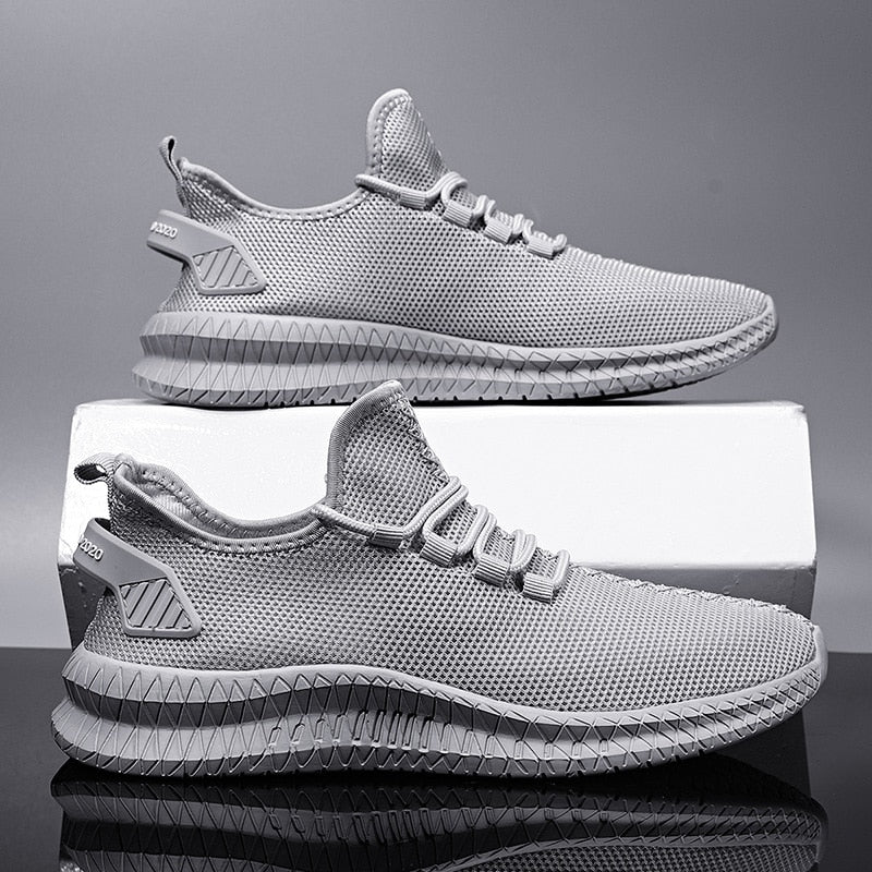 Lunaro Sneakers